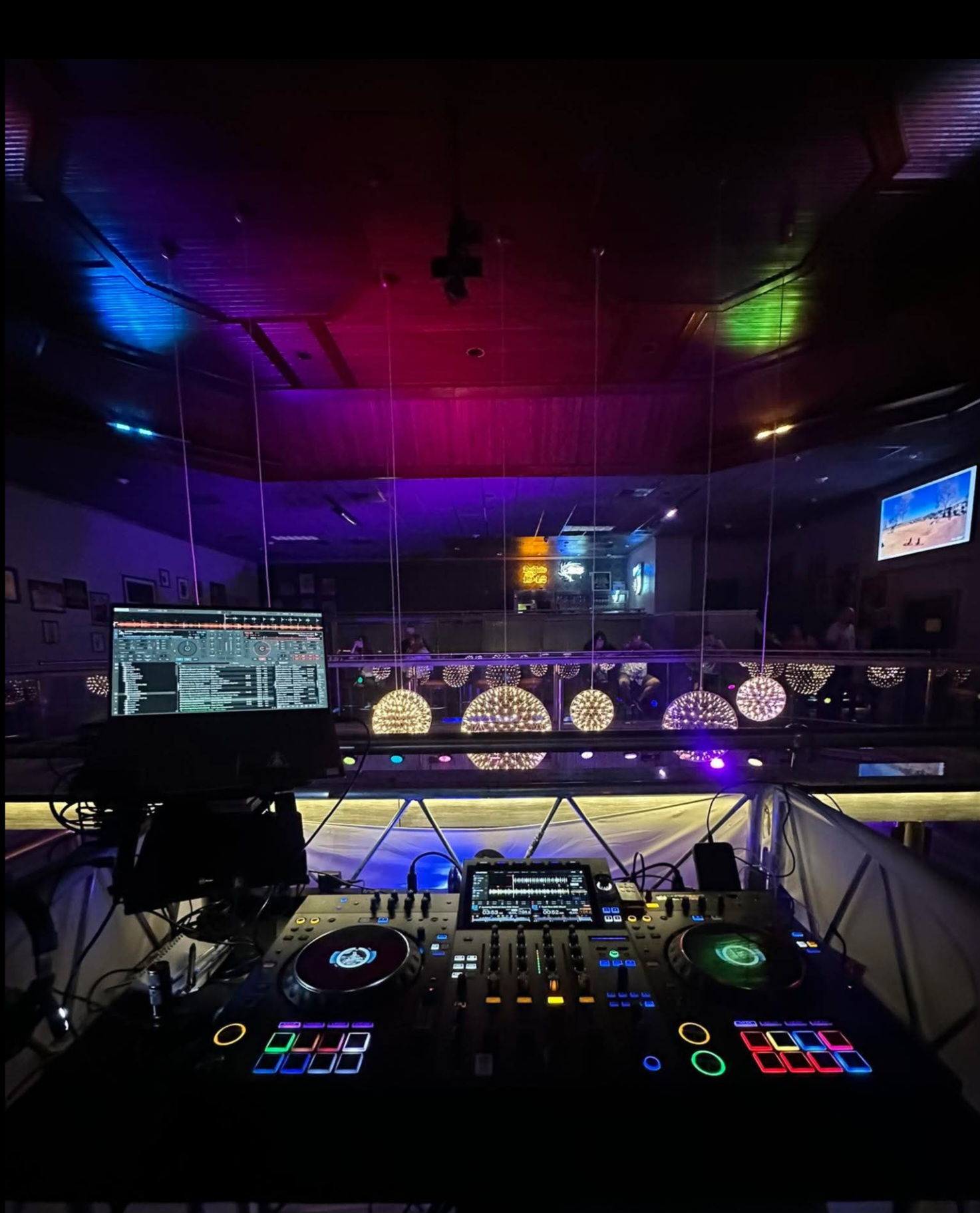 DJ Cover